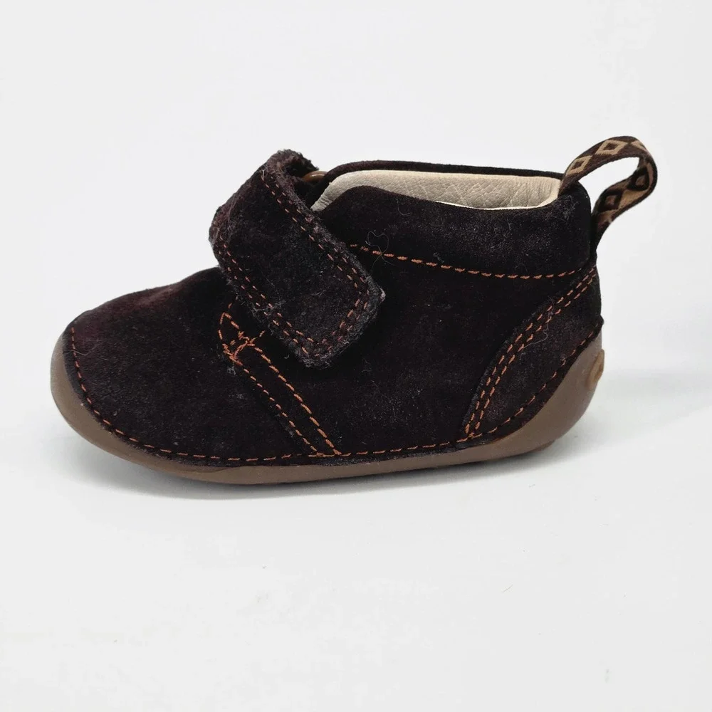 Clarks First Shoes Brown Suede Wide Width Toddler Boys Boots Sneakers 3W EUC